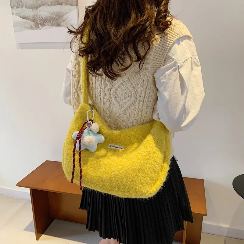 KARUISHA Woolen Handbag, Crossbody Bag, Shoulder Bag Regular Women's Multicolor-23