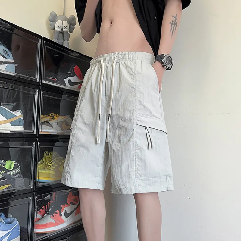 Yiwen Cargo Shorts Unisex-17