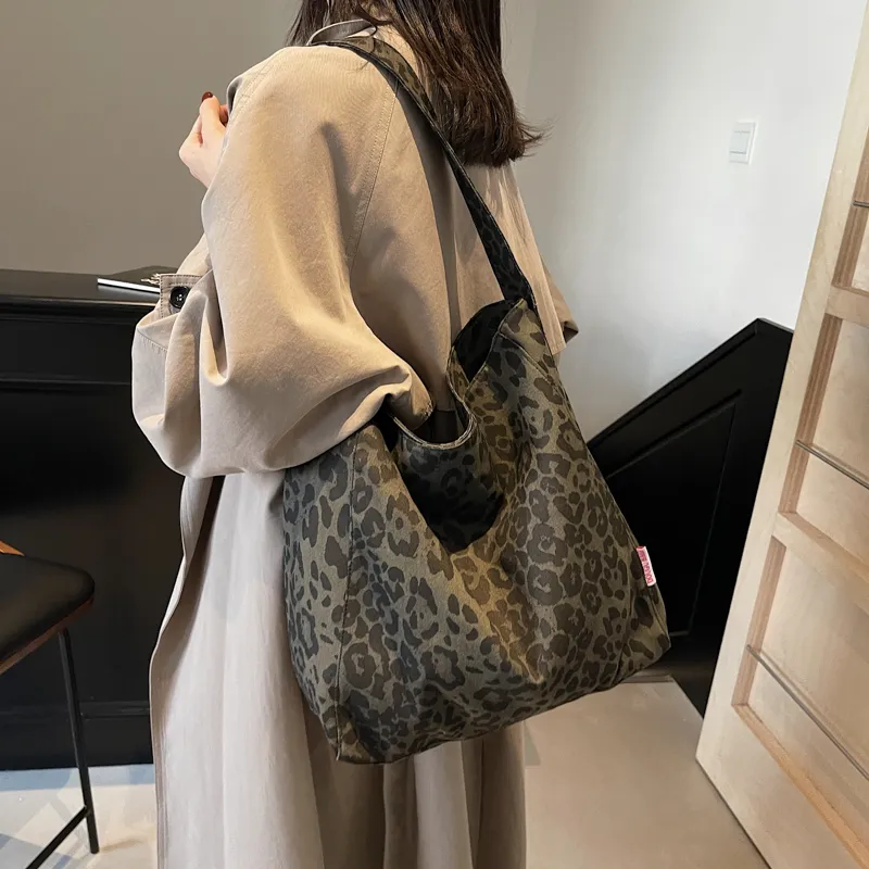LEXI Fabric Shoulder Bag Women's Leopard Print/Black-4