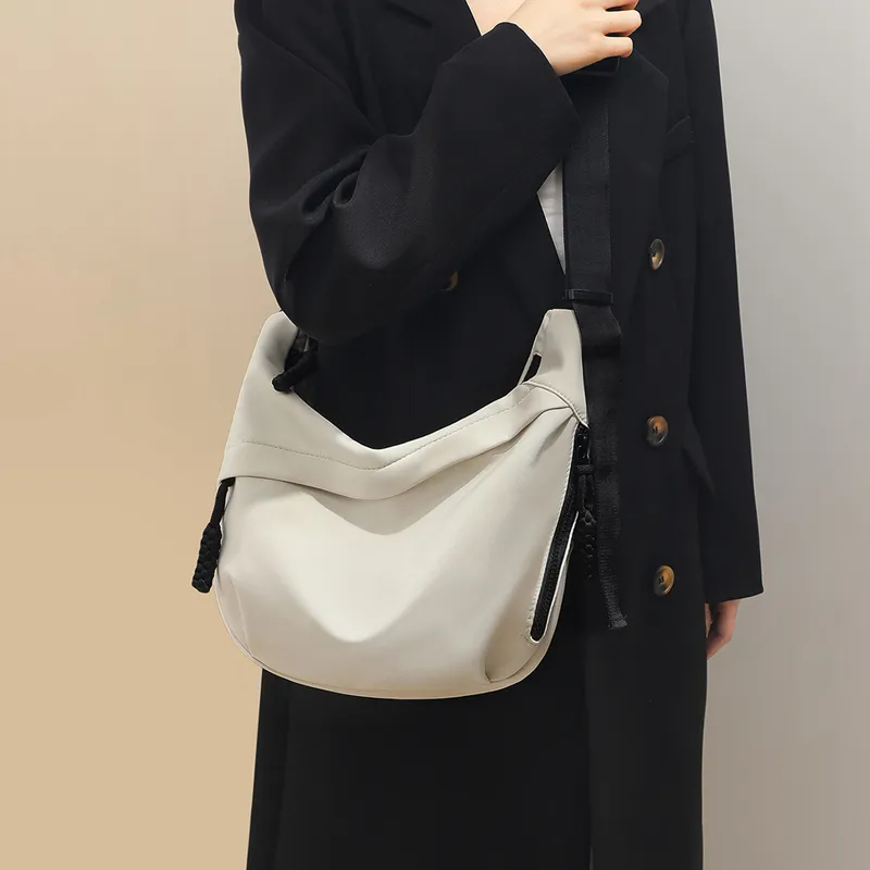 Kevin Cohen Oxford Shoulder Bag, Underarm Crossbody Bag Regular Women's Black/Ecru-6
