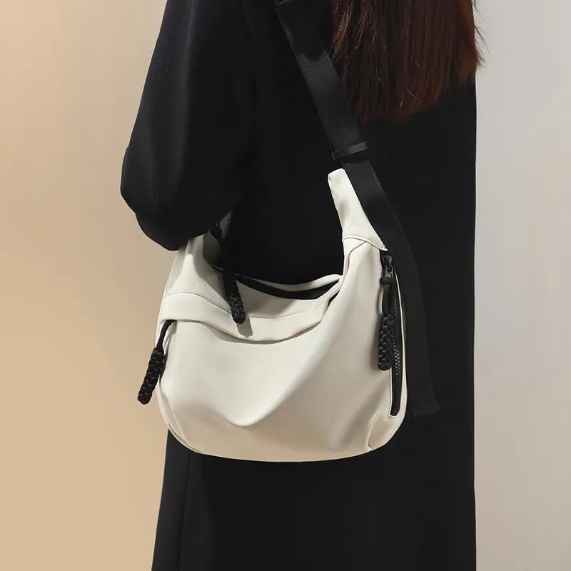 Kevin Cohen Oxford Shoulder Bag, Underarm Crossbody Bag Regular Women's Black/Ecru-5