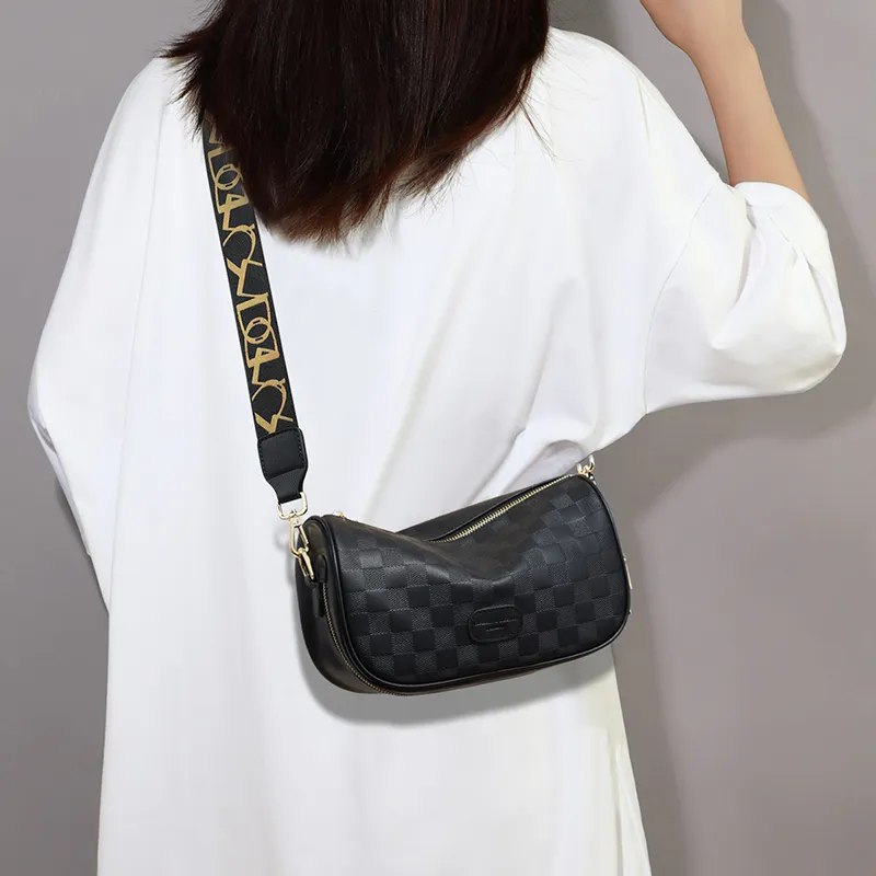 Kevin Cohen Cow Leather With Synthetic Leather Shoulder Bag Women's White/Black-1