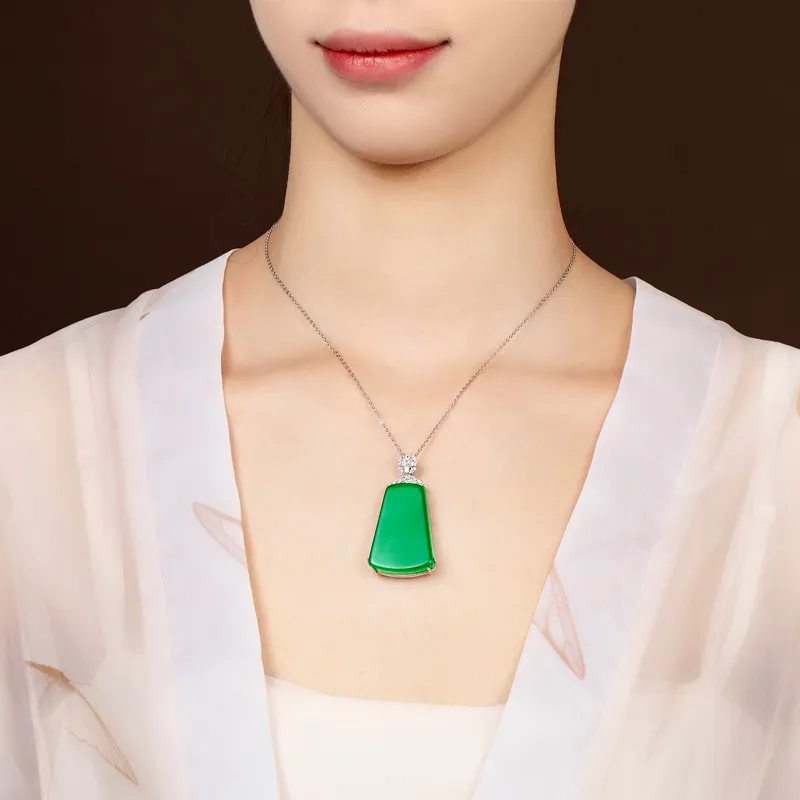 Begoris Chalcedony Necklaces Unisex-5
