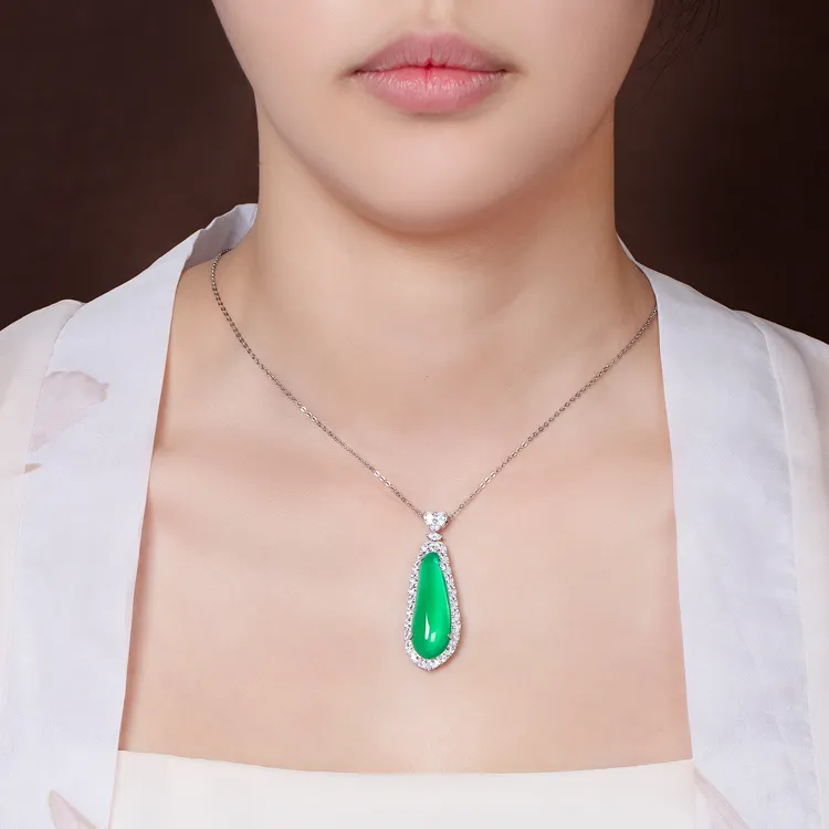 Begoris Chalcedony Necklaces Unisex-3