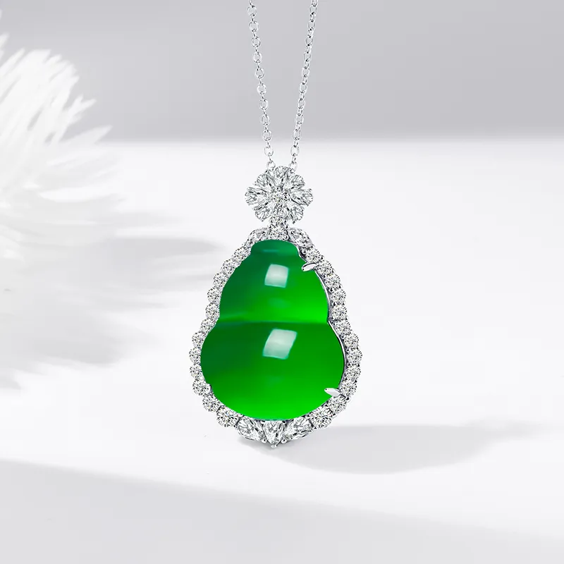 Begoris Chalcedony Necklaces Unisex-1