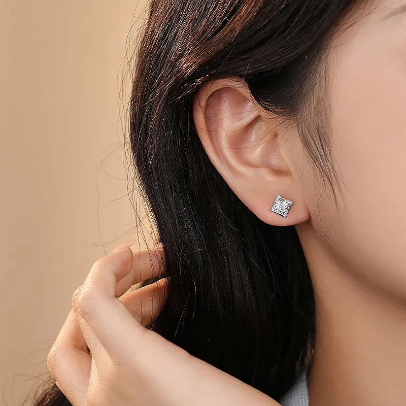 GIFT&CO S925 Silver Stud Earrings Women's-1
