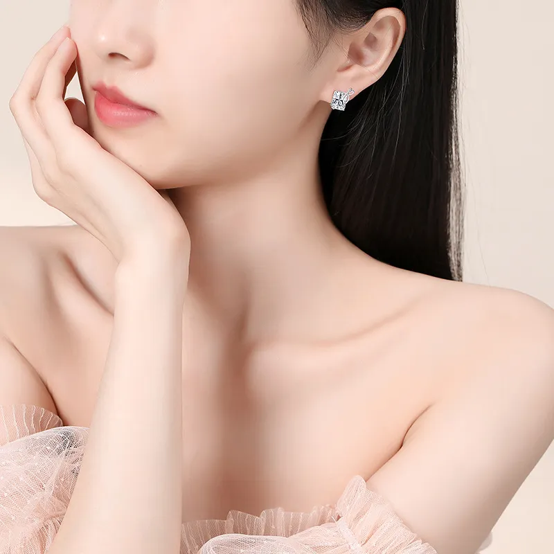 GIFT&CO S925 Silver Stud Earrings Women's-1