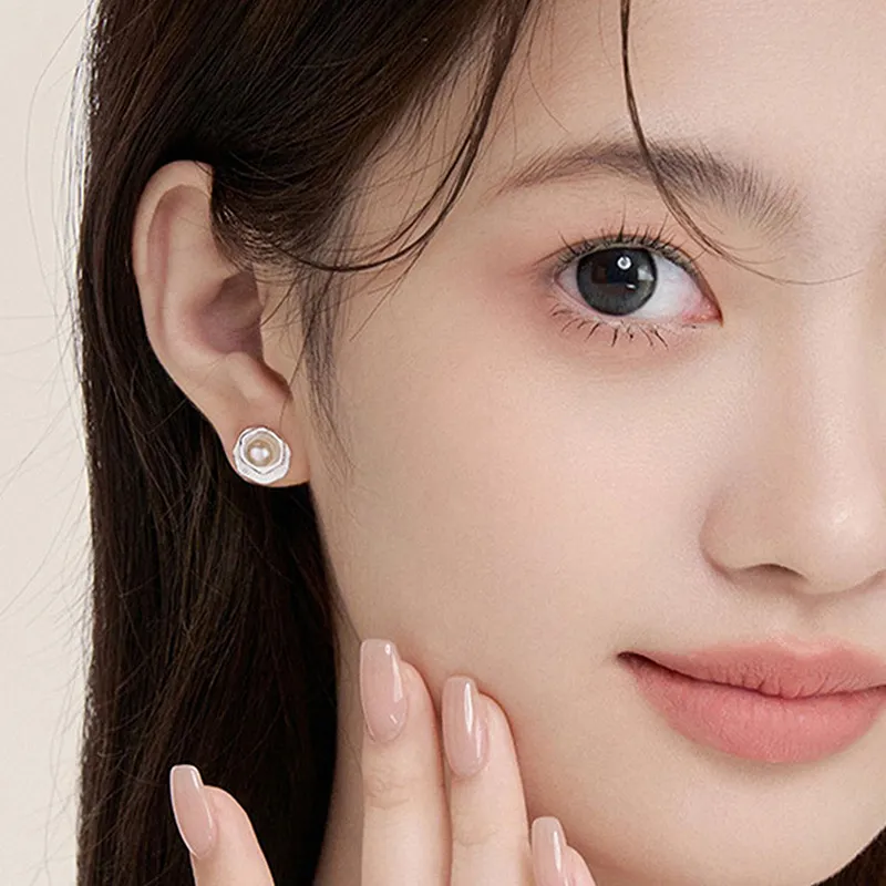 GIFT&CO S925 Silver Stud Earrings Women's-1