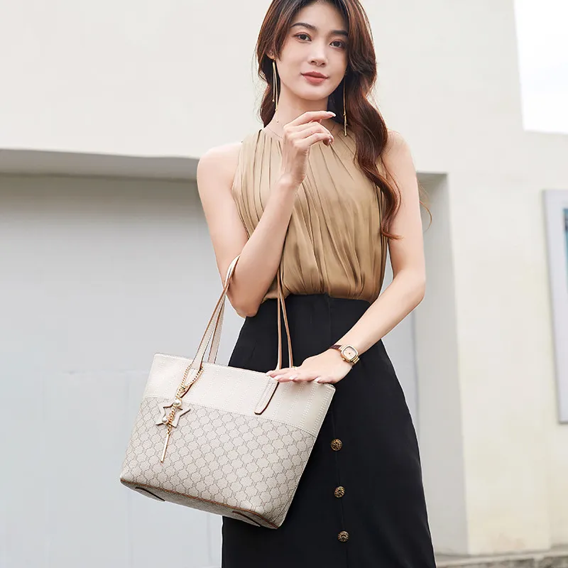 PESASRIE PVC Tote Bag, Shopping Bag, Shoulder Bag Women's Ecru-6