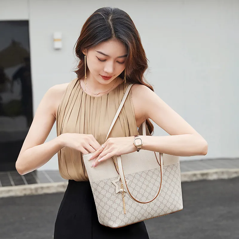 PESASRIE PVC Tote Bag, Shopping Bag, Shoulder Bag Women's Ecru-4
