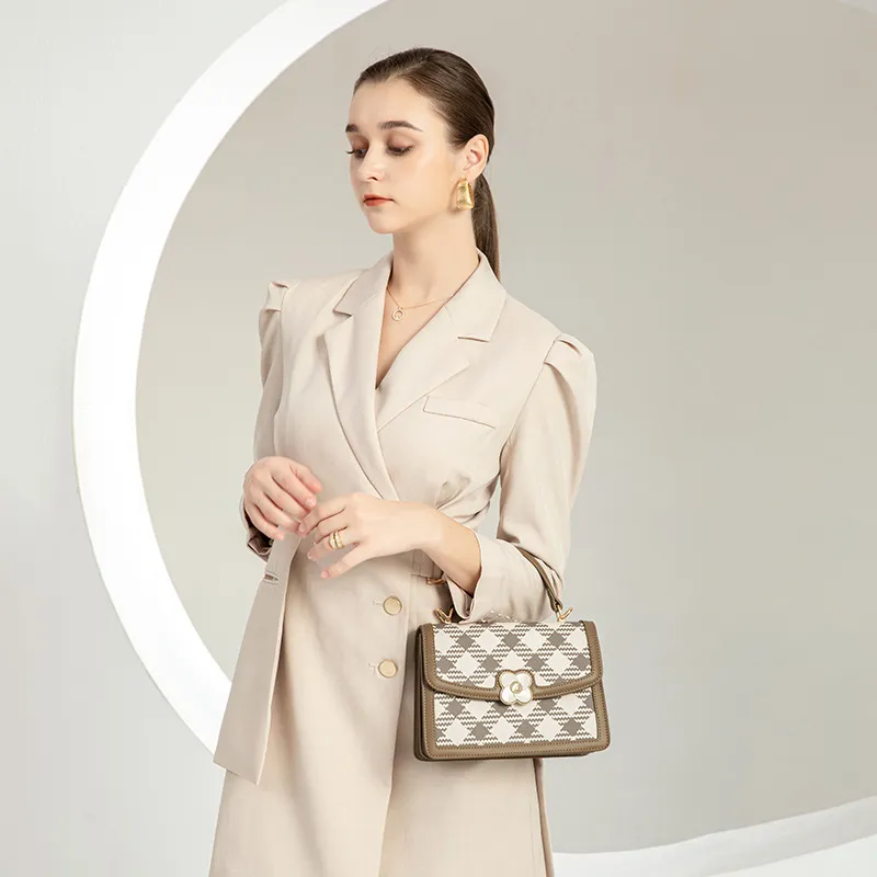 PESASRIE PVC Shoulder Bag, Crossbody Bag, Handbag Women's Plaid White-3