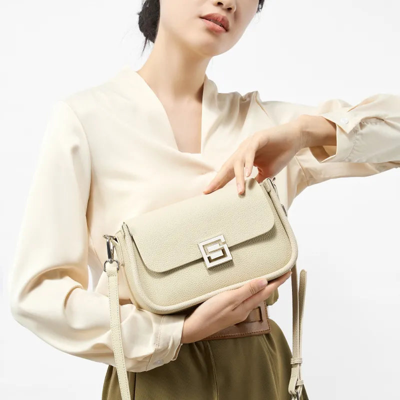 PESASRIE Top Grain Cow Leather Shoulder Bag Women's Multicolor-7