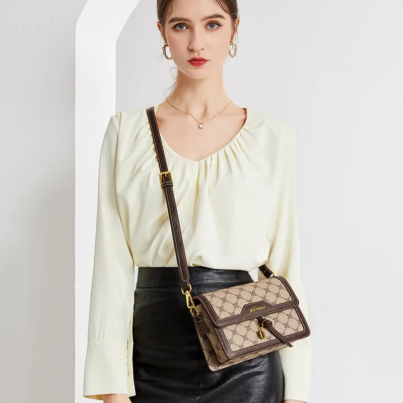 PESASRIE PVC Shoulder Bag, Crossbody Bag Women's Coffee-5