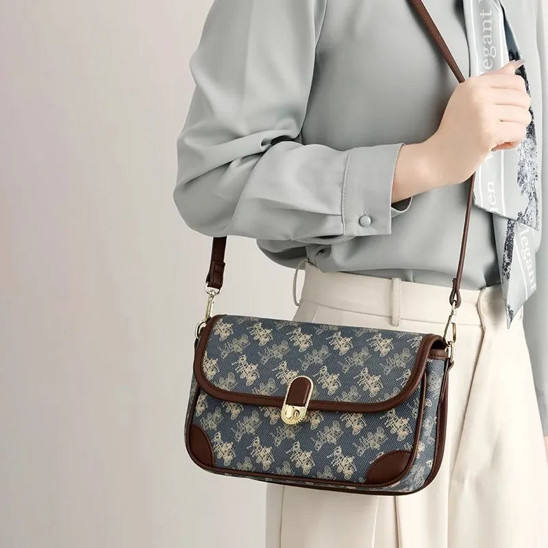 PESASRIE PVC Shoulder Bag, Crossbody Bag Regular Women's Blue-6