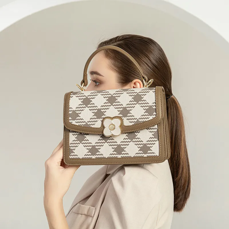 PESASRIE PVC Shoulder Bag, Crossbody Bag, Handbag Women's Plaid White-5