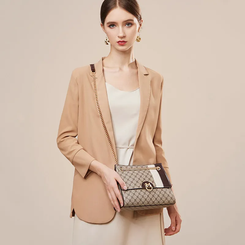 PESASRIE PVC One Shoulder Handbag Tote Women's Diamond Gray Coffee-6