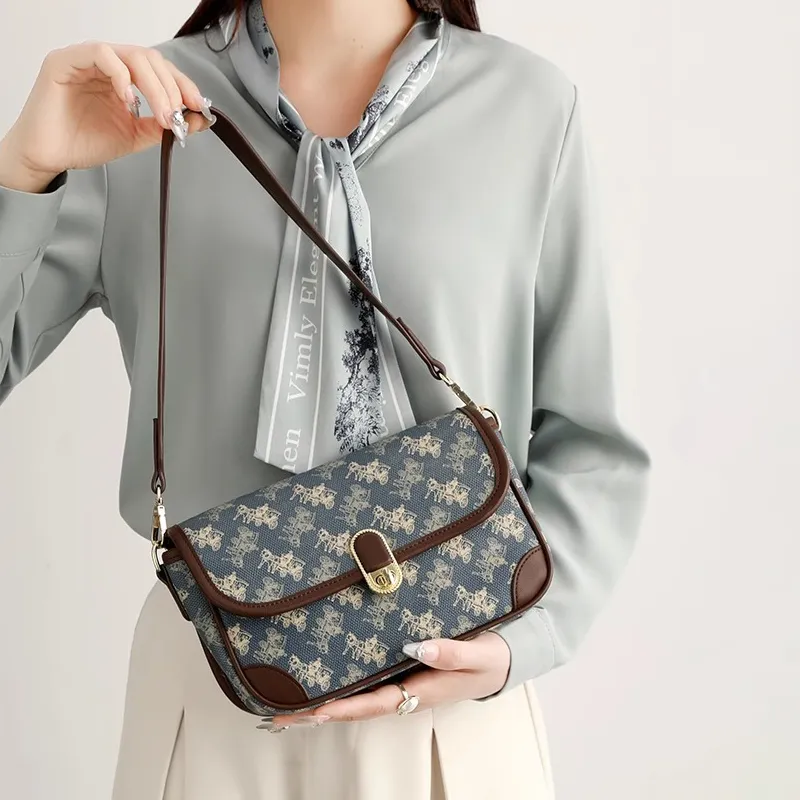 PESASRIE PVC Shoulder Bag, Crossbody Bag Regular Women's Blue-5