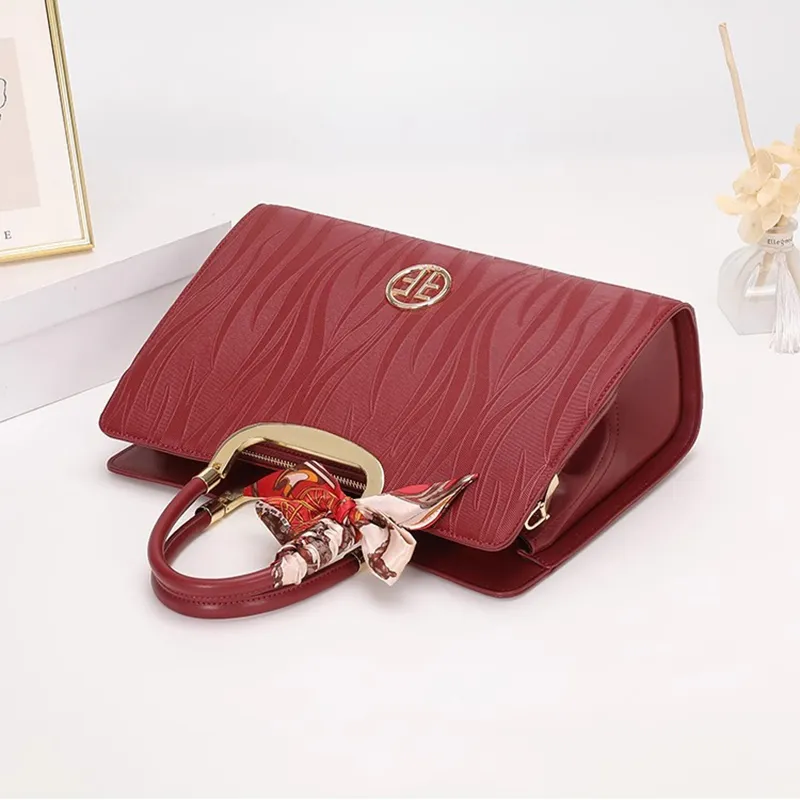 PESASRIE Microfiber Synthetic Leather Handbag Women's Burgundy-5