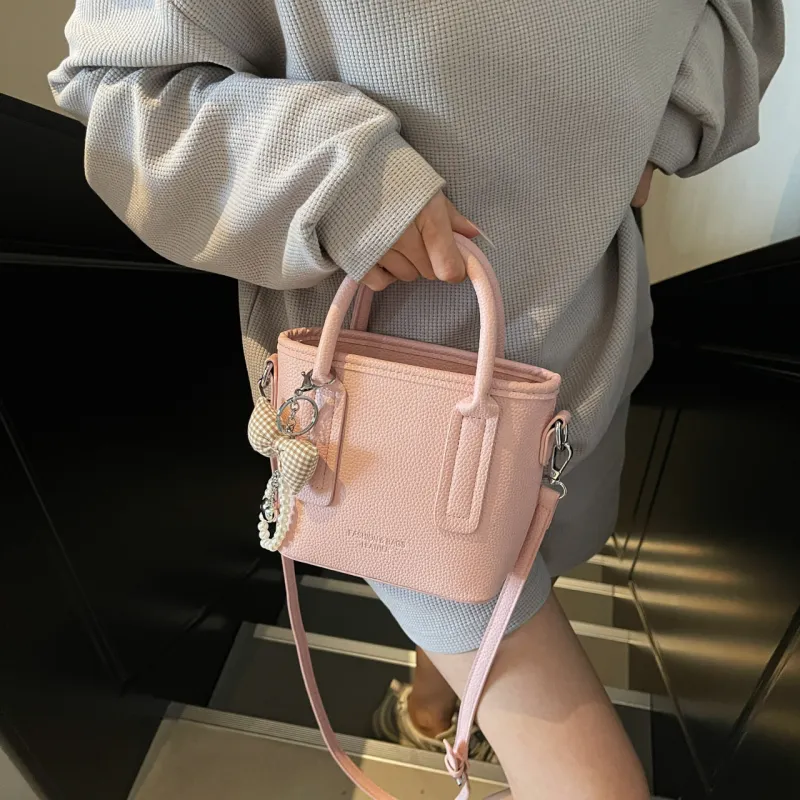 Champion Cub PU Bucket Bag, Shoulder Bag, Crossbody Bag, Handbag Women's Multicolor-8