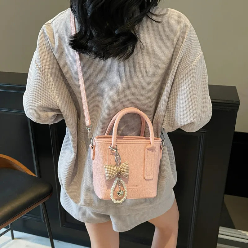 Champion Cub PU Bucket Bag, Shoulder Bag, Crossbody Bag, Handbag Women's Multicolor-7