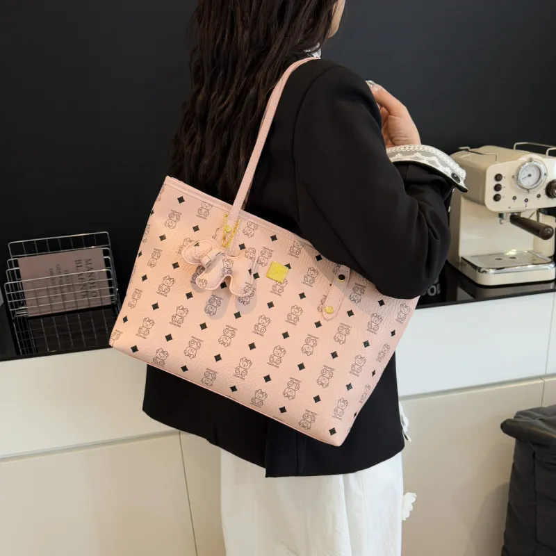 Champion Cub PU Tote Bag, Shoulder Bag Women's Multicolor-13