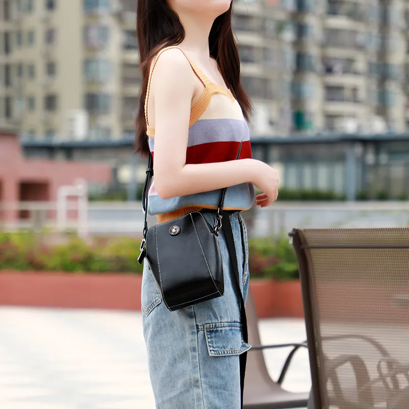 DIFENISE Cow Leather Women's Shoulder Bag Mini Women's White/Black-4