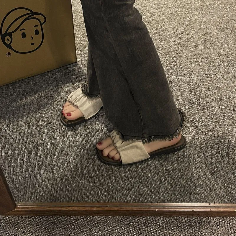 Qiao Anju Slippers Brown, Black Ecru-12