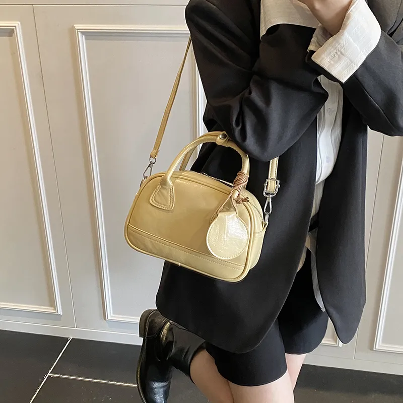 Yi Brigade PU One Shoulder Handbag Women's Black/White/Yellow/Blue-14