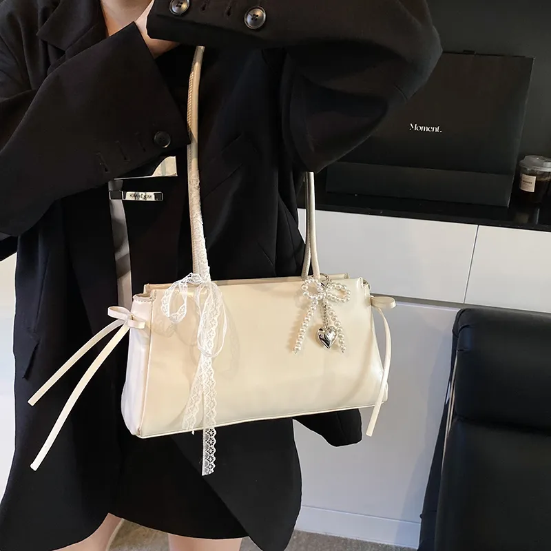 Bansusu PU Shoulder Bag Regular Women's White/Black/Purple/Pink-1