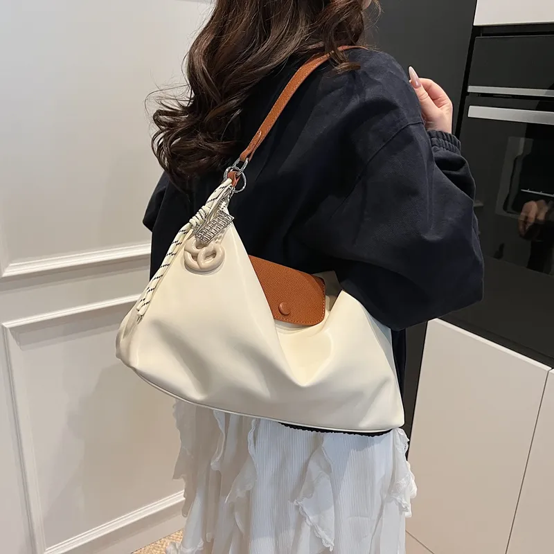 Bansusu PU Tote Bag Shoulder Bag Regular Women's White & Khaki/White & Brown/Brown/Black-4