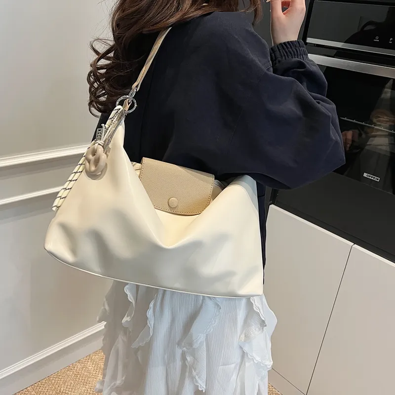 Bansusu PU Tote Bag Shoulder Bag Regular Women's White & Khaki/White & Brown/Brown/Black-2