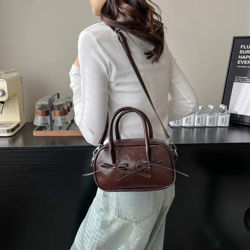 Yi Brigade PU Handbag Regular Women's White/Silver/Black/Red/Coffee/Brown-19