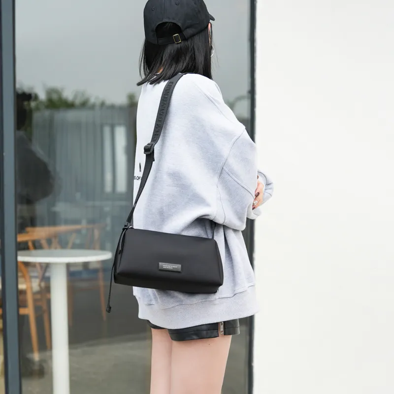LUCKY DIAMOND Crossbody Bags Black-7