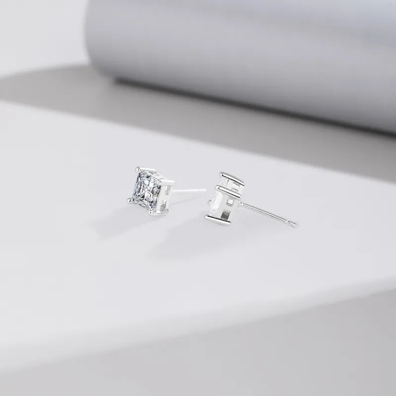 MOREL Alloy Stud Earrings Unisex-1