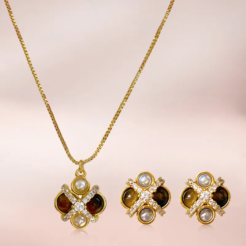 MOREL Necklaces Unisex-4