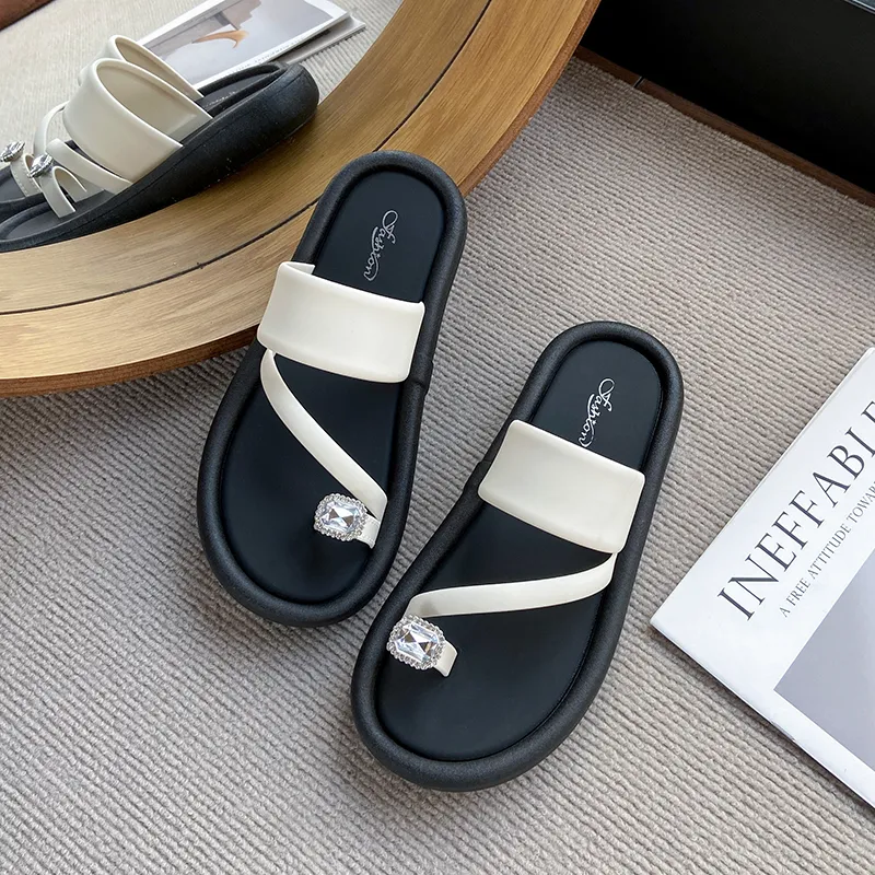 Ailise Sandal Slippers White/Black-1