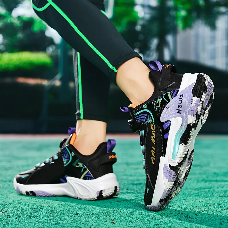 MUSNODO Cushioning Coverage Rebound Low Top Casual Running Shoes Unisex Black And White Mismatched-4
