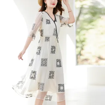 To The West Long Sleeved Dresses Women's Beige