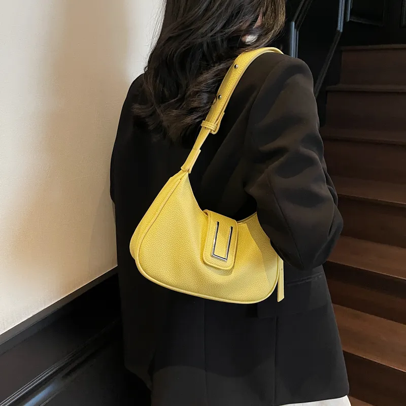 ZAVC PU Shoulder Bag Regular Women's Black/Ecru/Blue/Burgundy/Yellow-24