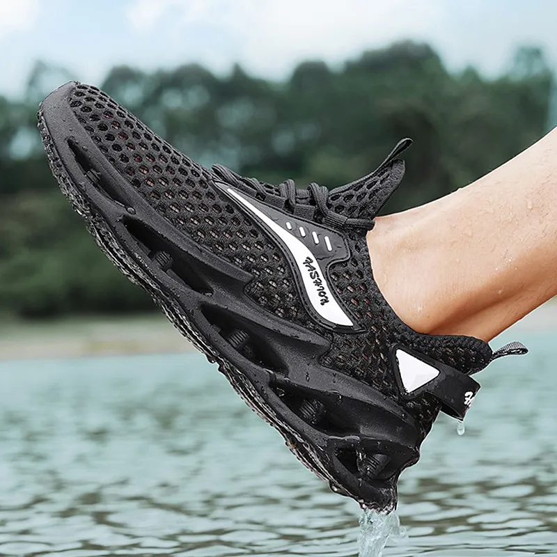 Baibianzhiheren Breathable And Lightweight River Trekking Shoes Men's-3