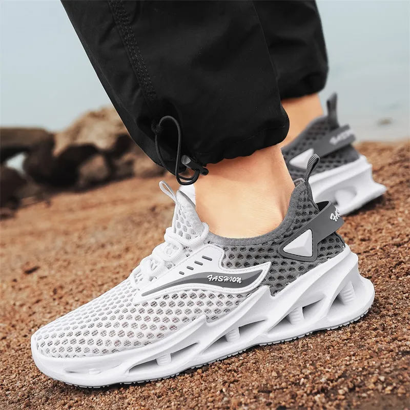 Baibianzhiheren Breathable And Lightweight River Trekking Shoes Men's-5