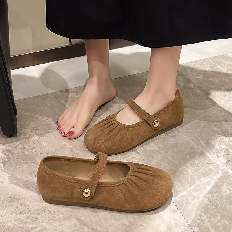 Baibianzhiheren Beanie Shoes Women's-1