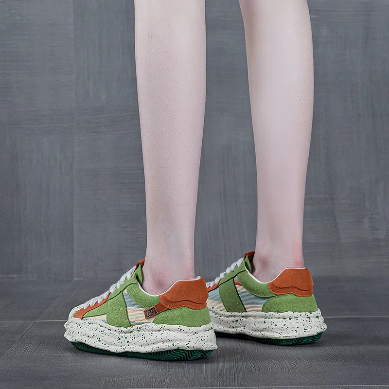 Baibianzhiheren Low Top Skateboard Shoes Women's-9