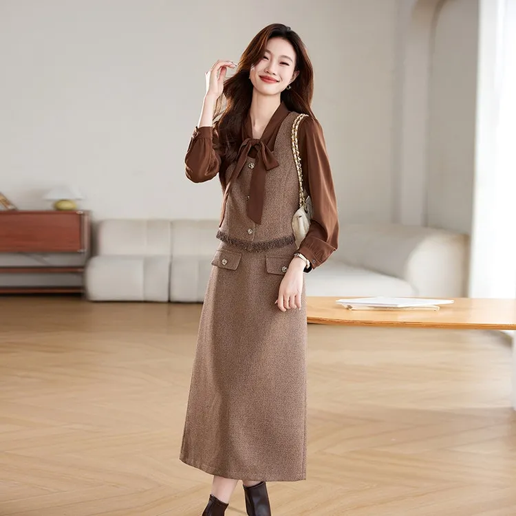 PIERRE CARDIN Skirt Set Women's Image Color-3