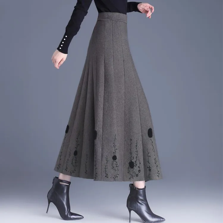 PIERRE CARDIN Knit Long Skirts Women's-8