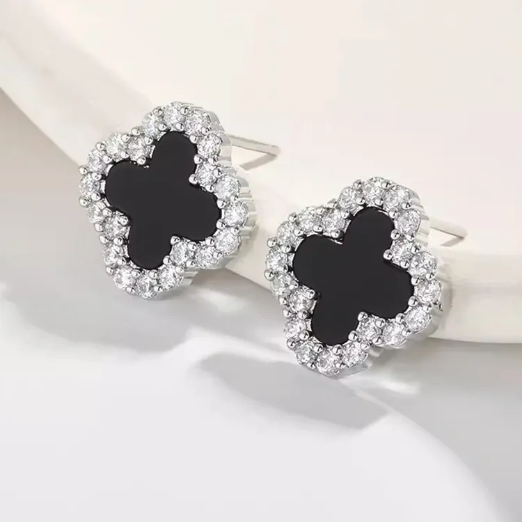 JOLLY NOTE Winter Atmosphere Feeling Stud Earrings Women's Good Luck-3