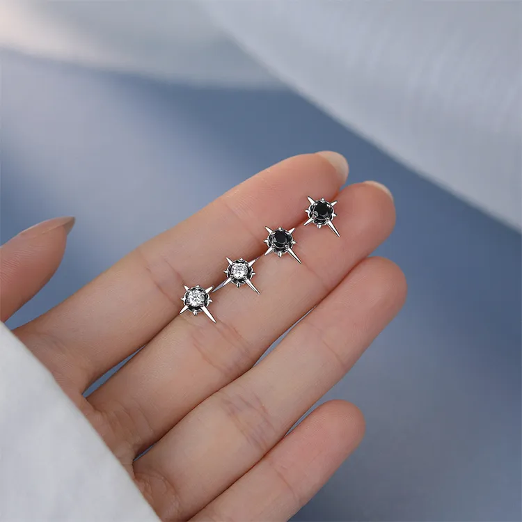 JOLLY NOTE Sterling Silver Stud Earrings Unisex Good Luck-1