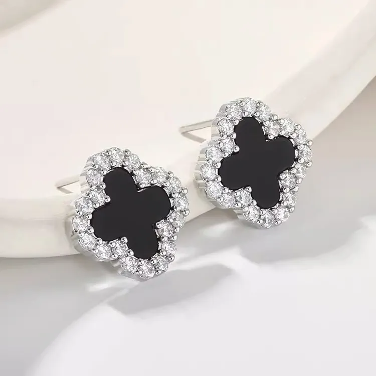 JOLLY NOTE Winter Atmosphere Feeling Stud Earrings Women's Good Luck-2