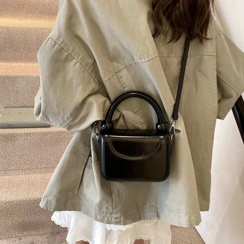 WHEELY BABY+ PU Shoulder Bag Crossbody Bag Handbag Small Square Bag Regular Women's White/Black/Silver/Red/Brown-8