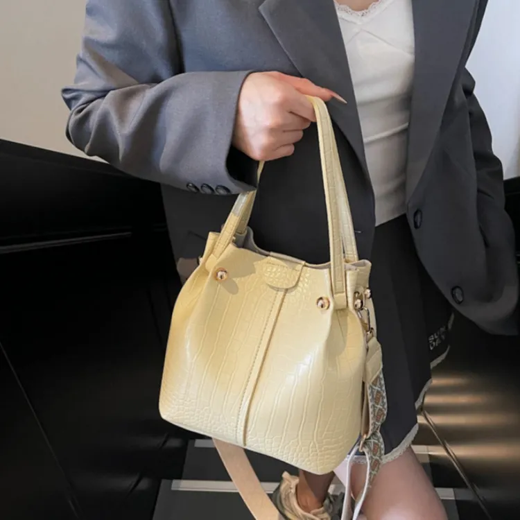 WHEELY BABY+ PU Shoulder Bag Women's Multicolor-18